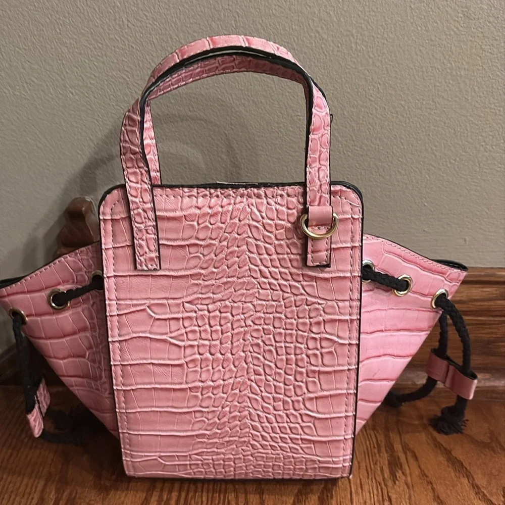 Pink SASSY CHIC LADY Bag with Face Design Adjustable size and crossbody handle